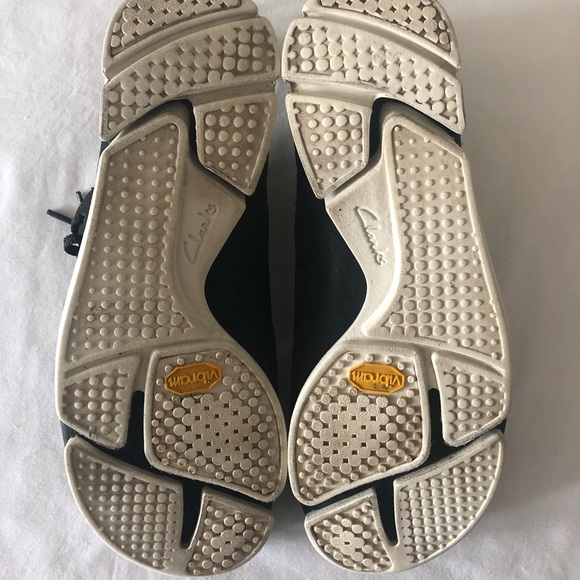 CLARKS ORIGINALS TRIGENIC FLEX, Size 9 - Picture 14 of 15